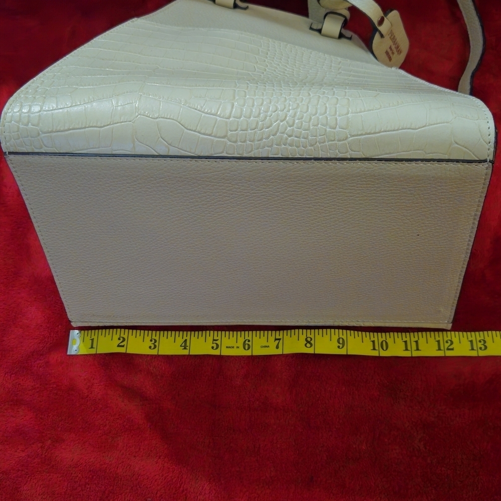 Persaman New York Cream Leather Croc-Embossed Shoulder/Satchel/Crossbody Bag - Picture 6 of 14